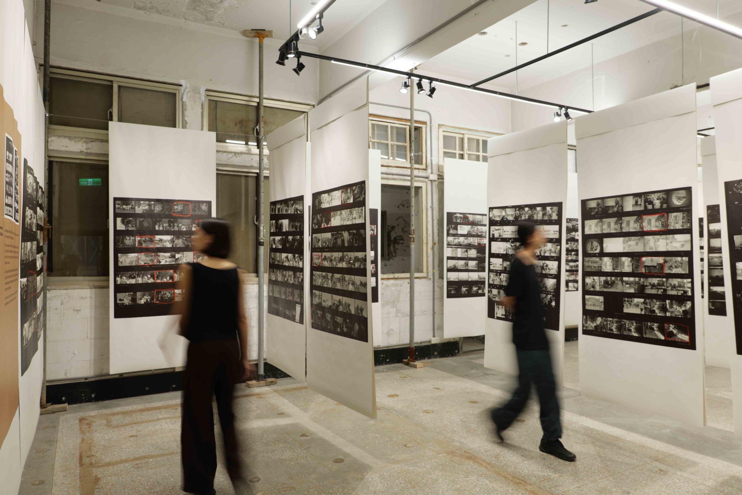 主題展覽《史泰德與法蘭克》展場一隅,展出《美國人》作品印樣。圖/三月影像